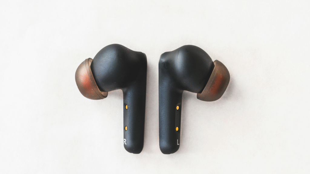 Best Earbuds under 2000