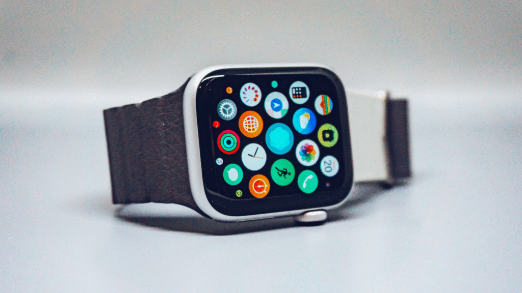Best Smartwatch Under ₹2000